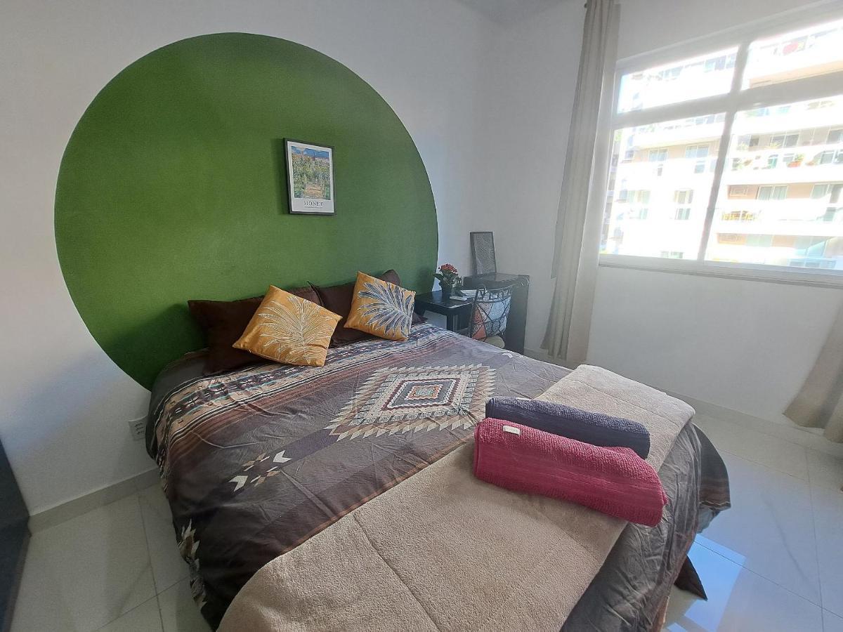 Quarto Privativo No Melhor De Botafogo Com Anfitria - Home With Host Ріо-де-Жанейро Екстер'єр фото